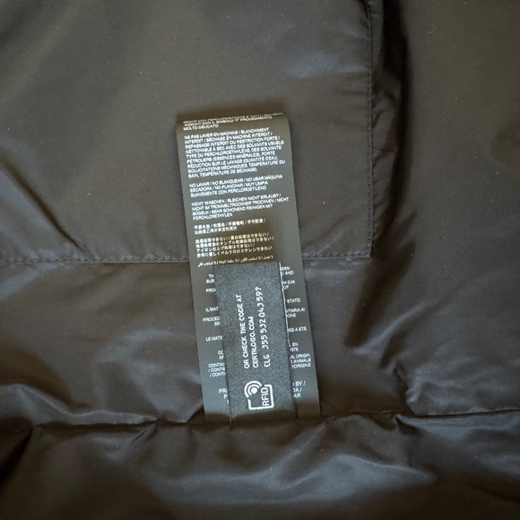 Alanui Bandana Puffer Jacket Medium new with tags - Picture 14 of 16